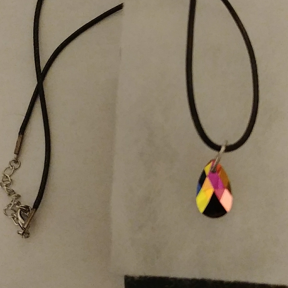 Cypress Green Crystal Teardrop Necklace - Picture 5 of 8